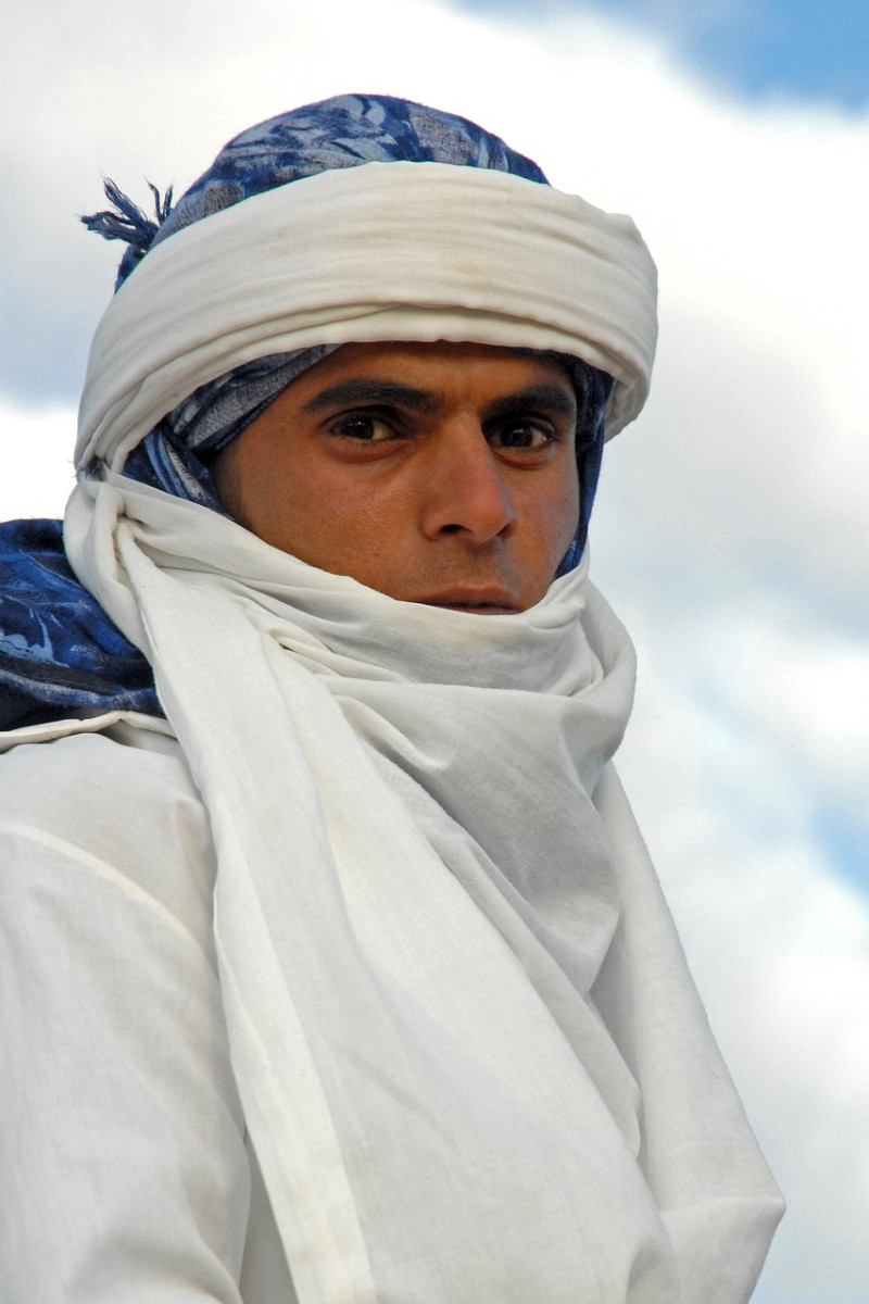 découvrez la richesse culturelle et les paysages époustouflants de la tunisie, entre désert, plages ensoleillées et sites historiques fascinants. explorez ce pays aux mille facettes qui vous promet des expériences inoubliables.