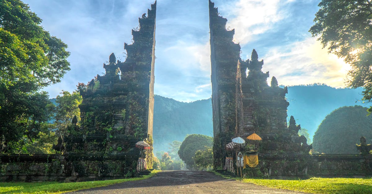 découvrez des destinations incroyables à travers le monde avec nos conseils de voyage. que vous rêviez d'une escapade en pleine nature, d'une aventure urbaine ou d'une découverte culturelle, préparez-vous à vivre des expériences inoubliables. embarquez pour votre prochaine aventure dès maintenant !