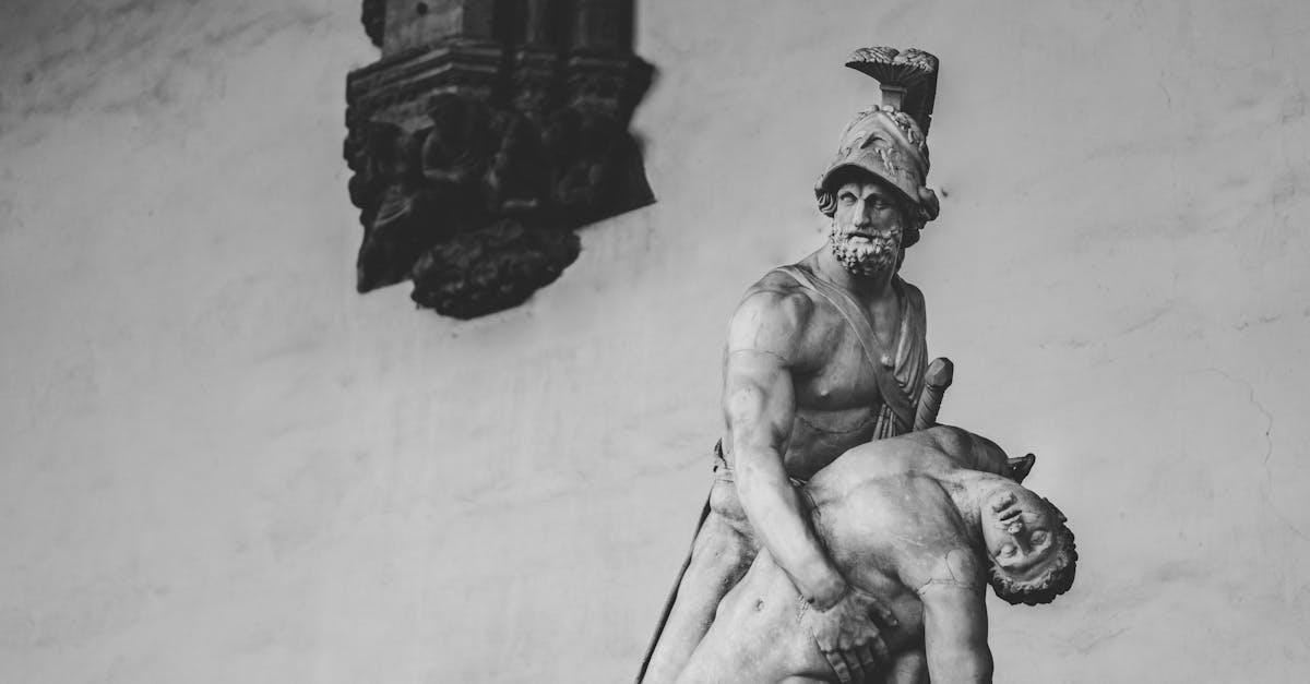 découvrez l'univers fascinant de la sculpture, où la matière prend vie à travers des formes et des textures uniques. explorez les différentes techniques, styles et artistes qui façonnent cet art intemporel, et laissez-vous inspirer par la beauté et la créativité de chaque œuvre.