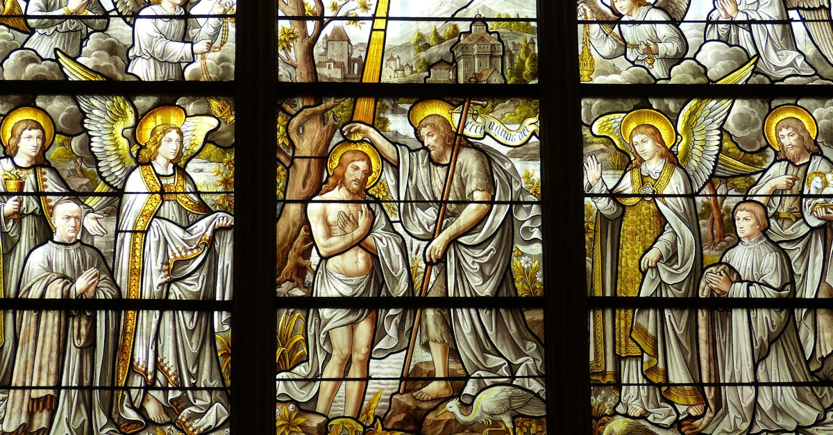 découvrez l'univers fascinant de l'art sacré, une expression spirituelle profondément enracinée dans les traditions culturelles. explorez ses significations, ses styles variés et son impact sur la spiritualité à travers les âges.