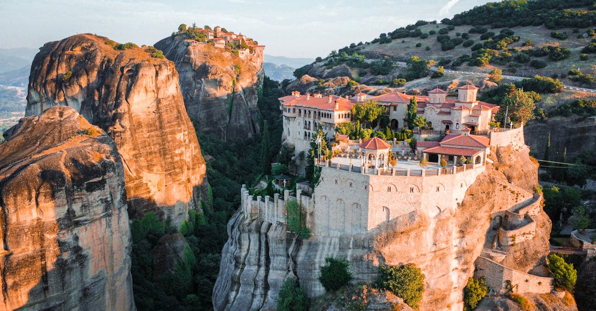 découvrez les paysages patrimoniaux, témoins des richesses culturelles et naturelles à travers le temps. explorez la beauté des sites historiques, des panoramas époustouflants et des traditions préservées qui font la fierté de notre héritage.
