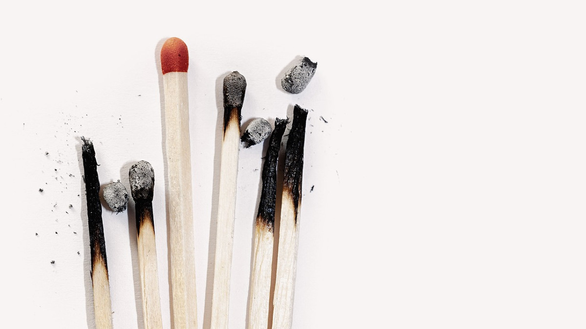découvrez les causes, les symptômes et les solutions pour surmonter le burnout. apprenez comment reconnaître ce syndrome d'épuisement professionnel et retrouvez équilibre et bien-être dans votre vie personnelle et professionnelle.